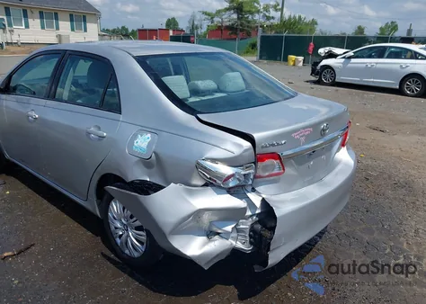 2011 Toyota Corolla Le z USA, uszkodzony, nr VIN 2T1BU4EE3BC706381